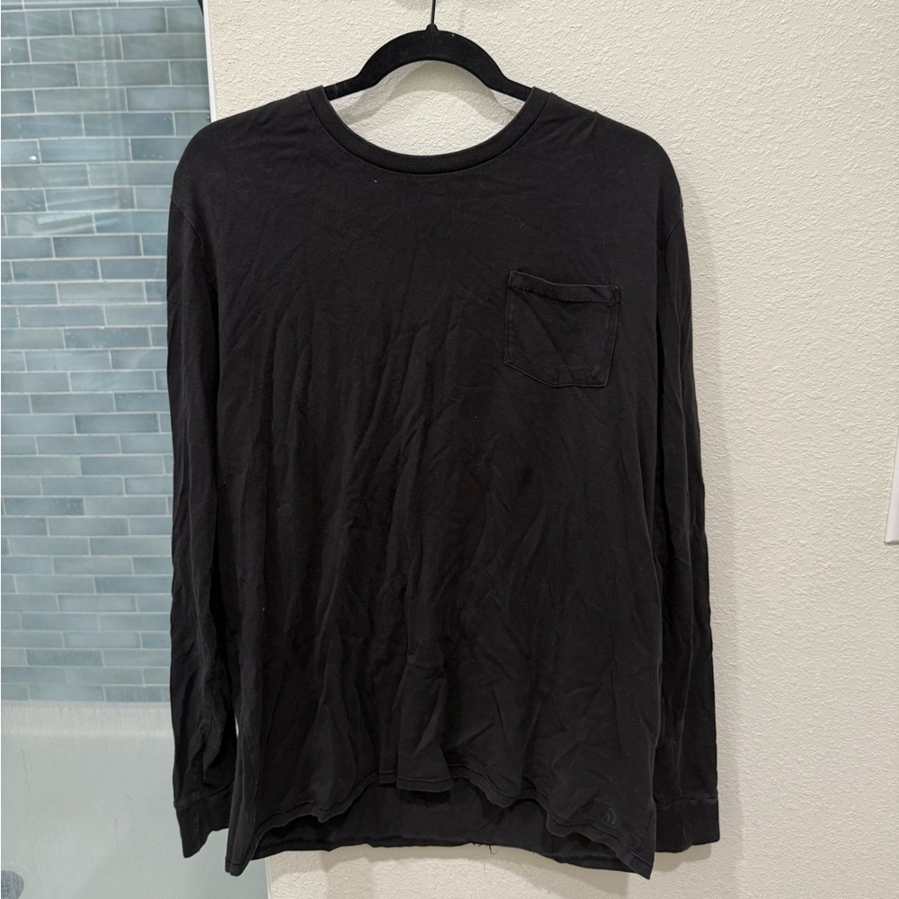 Men’s The North Face Long Sleeve Pocket T-Shirt